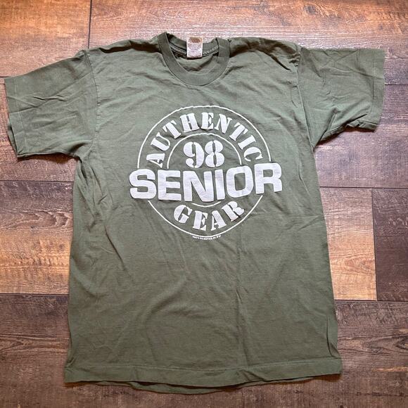 1998 Senior Gear T-Shirt Green L Graphic Print 98 Seniors Crew Neck Vintage USA - Picture 1 of 4